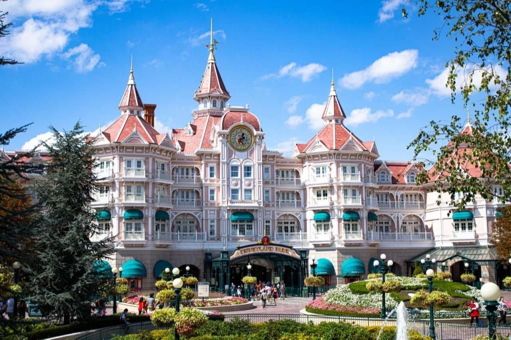 Hotel Paris Disney - Find a hotel near Disneyland Paris